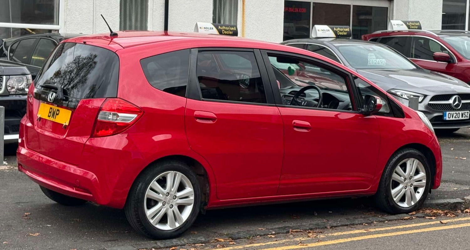 Used Honda Jazz 2015 for sale - 77607872: Photo 7