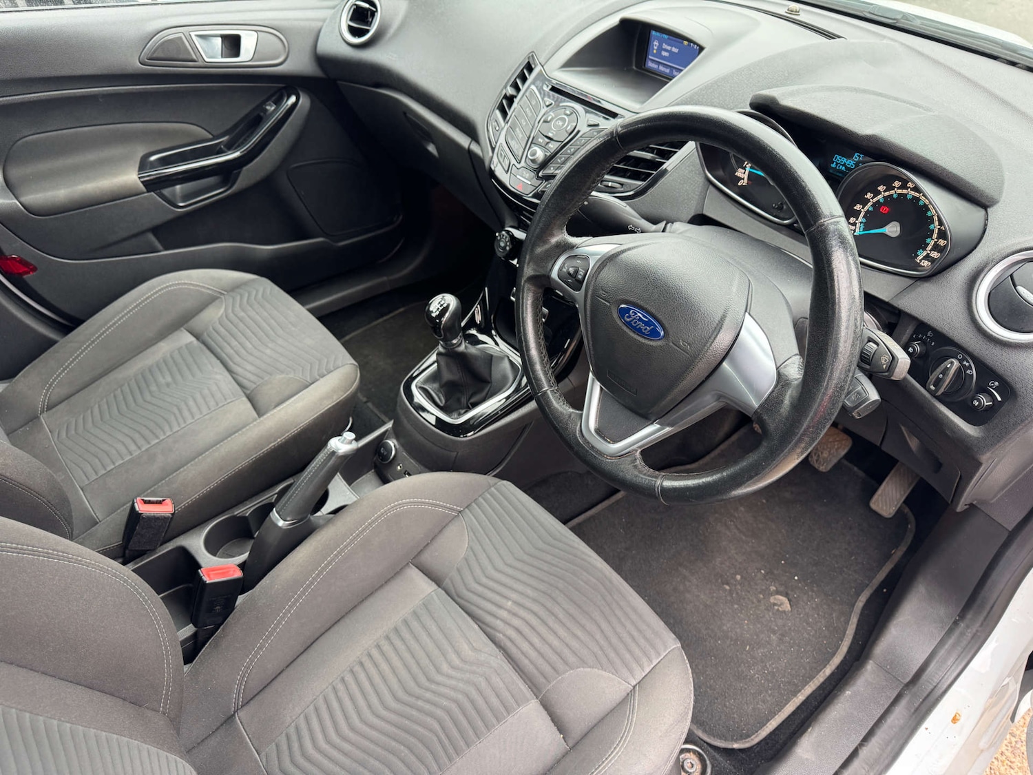 Used Ford Fiesta 2016 for sale - 77975391: Photo 2