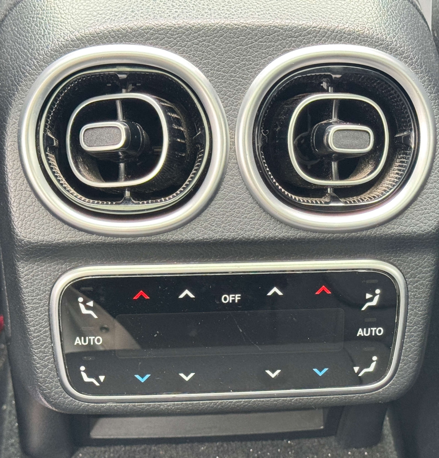 Used Mercedes-Benz C Class 2023 for sale - 77903079: Photo 17