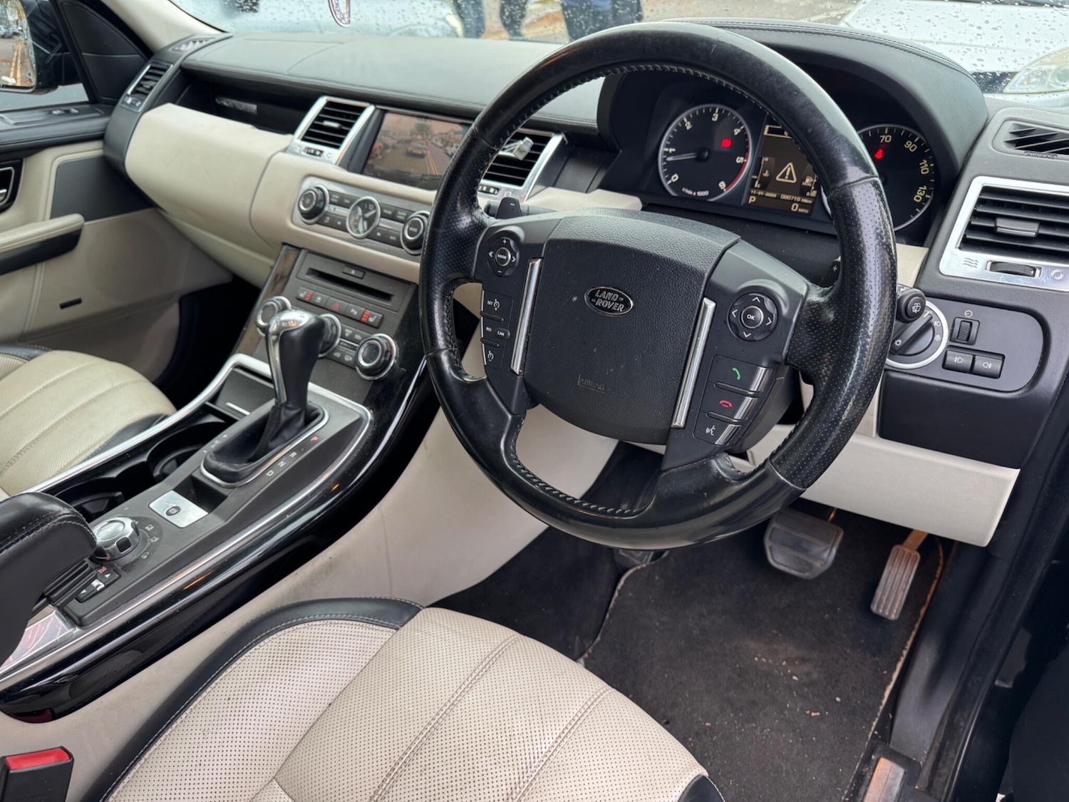 Used Toyota Verso 2009 for sale - 76388309: Photo 2