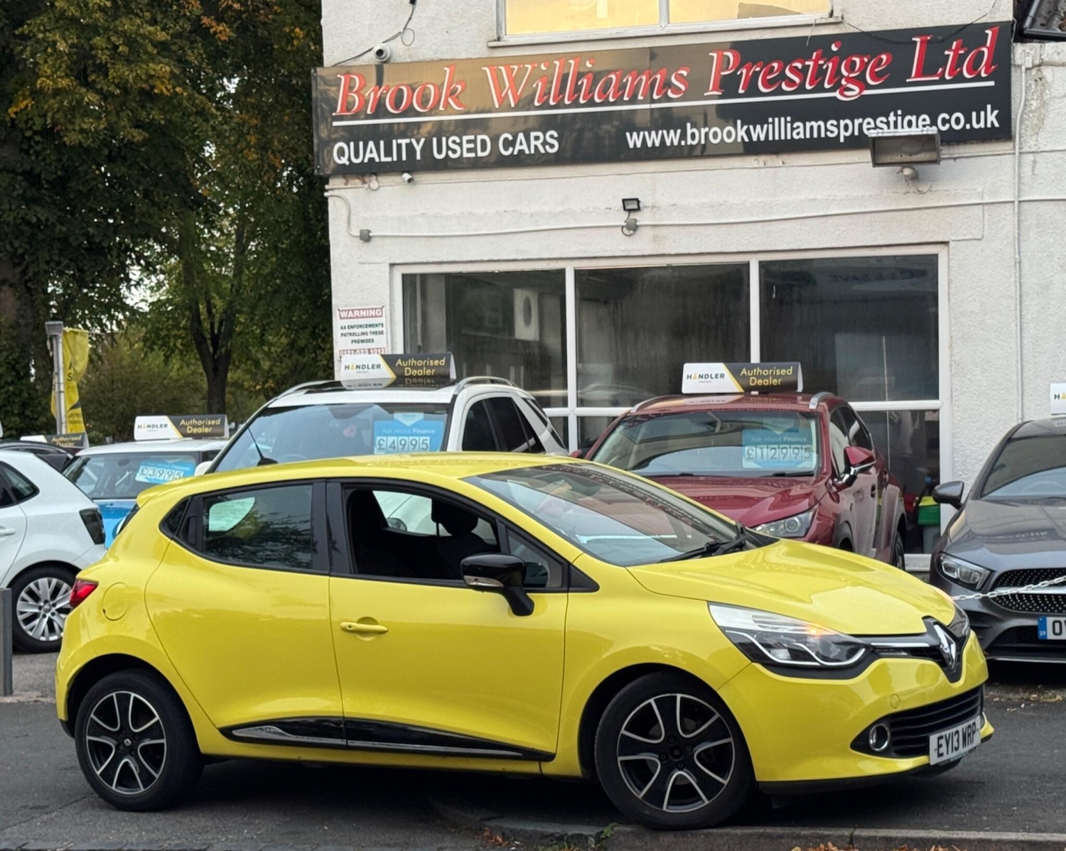 Used Renault Clio 2013 for sale - 76251489: Photo 1