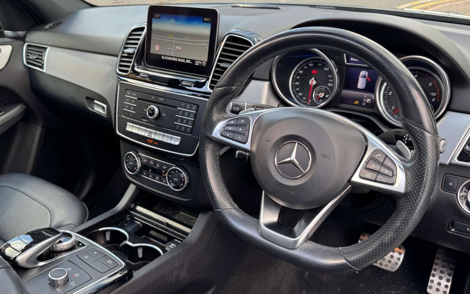 Used Mercedes-Benz GLE 2018 for sale - 77607871: Photo 2