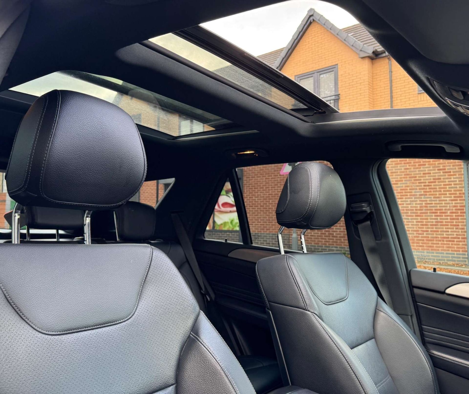 Used Mercedes-Benz GLE 2018 for sale - 77607871: Photo 5