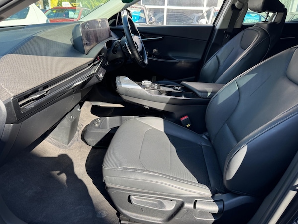 Used Kia EV6 2023 for sale - 76251034: Photo 25