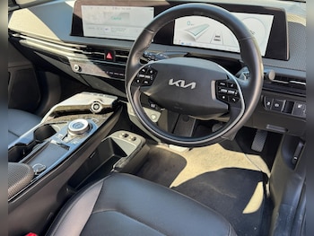 Used Kia EV6 2023 for sale - 76251034: Photo 2