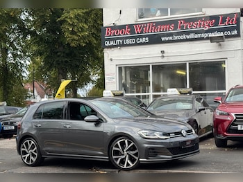 Used Volkswagen Golf 2018 for sale - 75564388: Photo