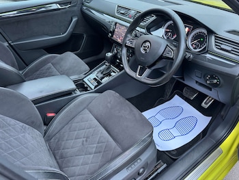 Used Skoda Superb 2017 for sale - 77805522: Photo