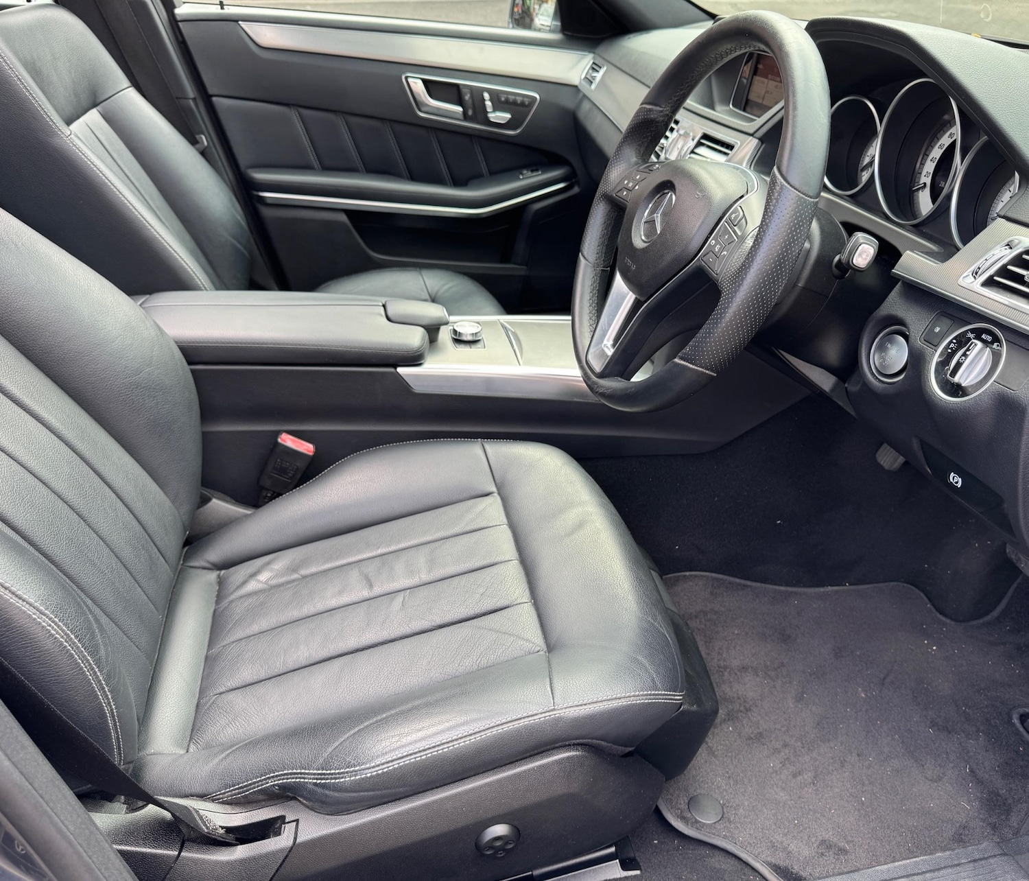 Used Mercedes-Benz E Class 2025 for sale - 76337852: Photo 18