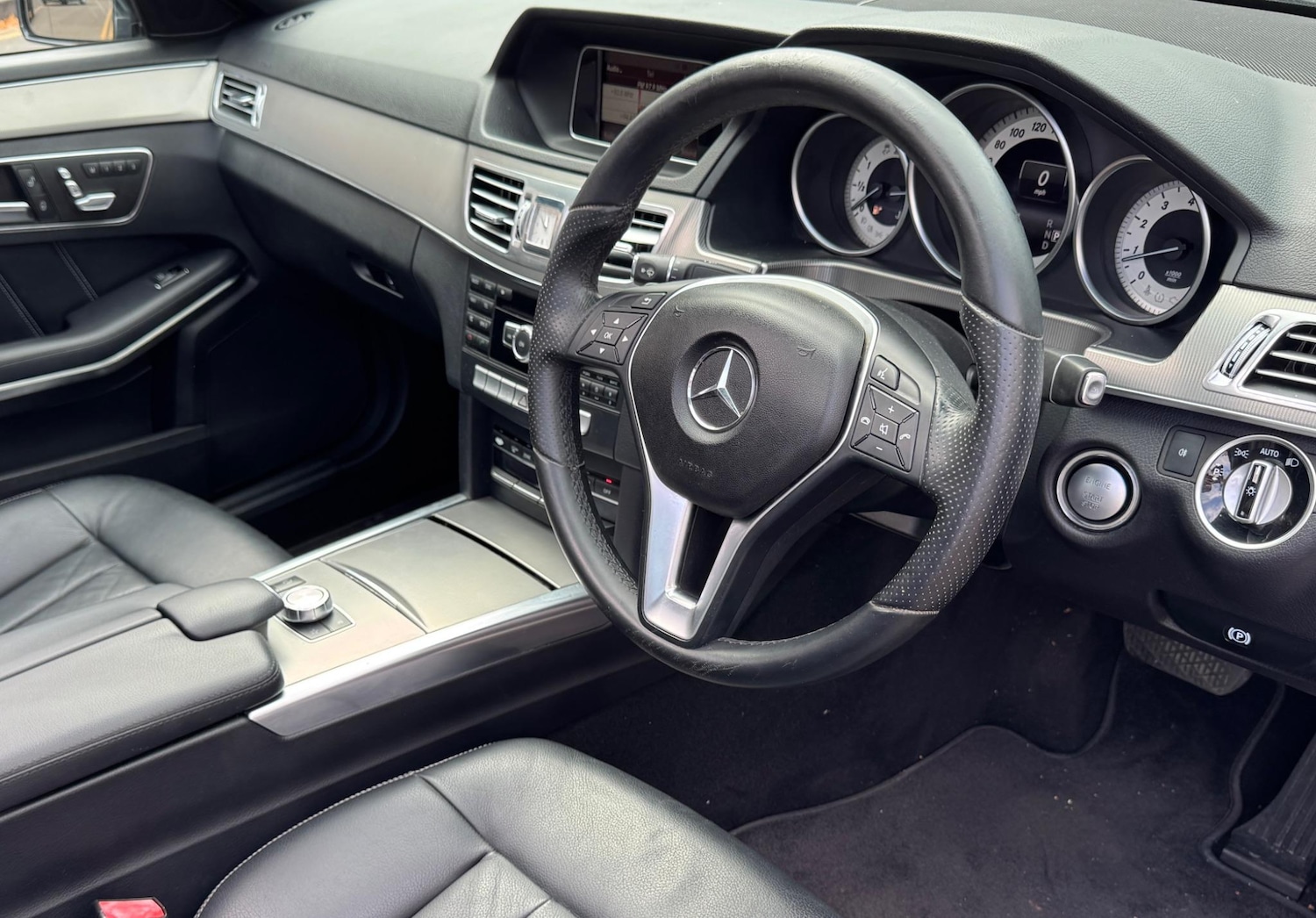 Used Mercedes-Benz E Class 2025 for sale - 76337852: Photo 2