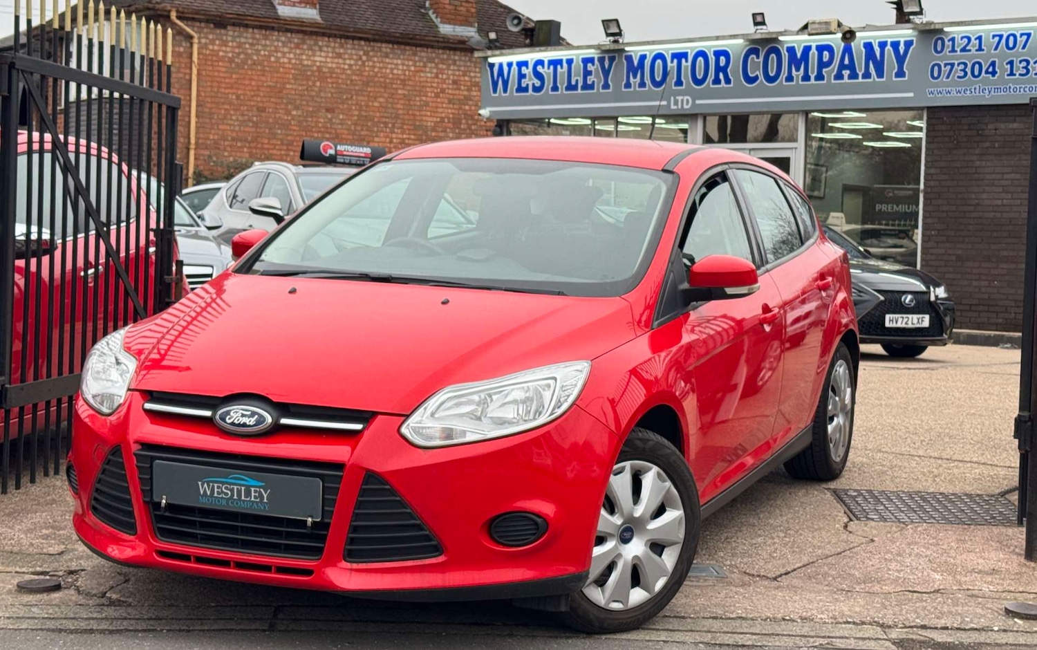 Used Ford Focus 2013 for sale - 77607899: Photo 3