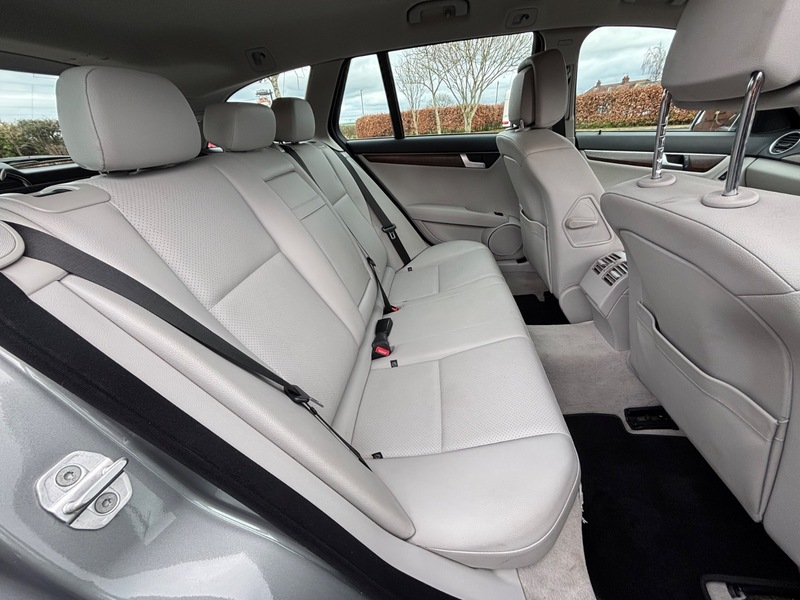 Used Mercedes-Benz C Class 2012 for sale - 77781195: Photo 19