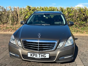 Used Mercedes-Benz E Class 2011 for sale - 77850986: Photo