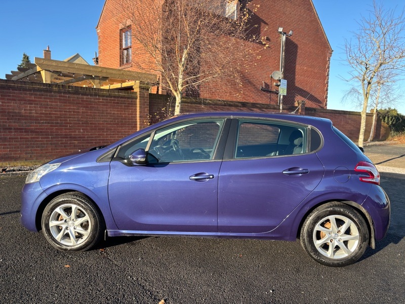 Used Peugeot 208 2013 for sale - 78056810: Photo 8