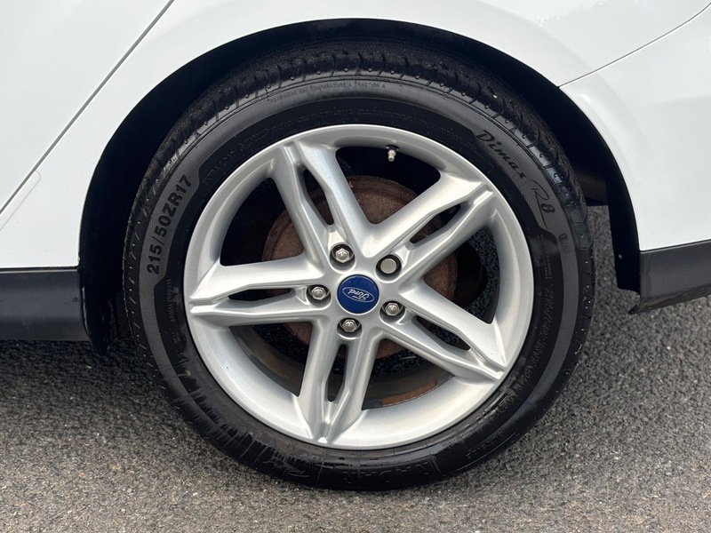 Used Ford Focus 2015 for sale - 76570793: Photo 14