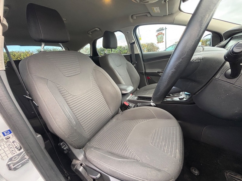 Used Ford Focus 2015 for sale - 76570793: Photo 16