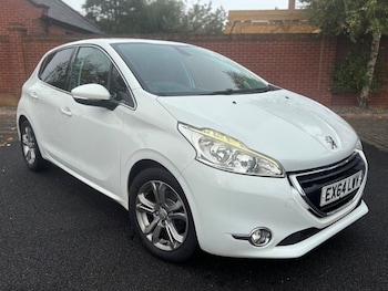 Used Peugeot 208 2014 for sale - 76023492: Photo 3