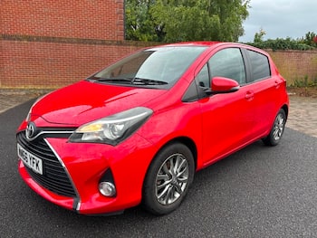 Used Toyota Yaris 2017 for sale - 79696219: Photo