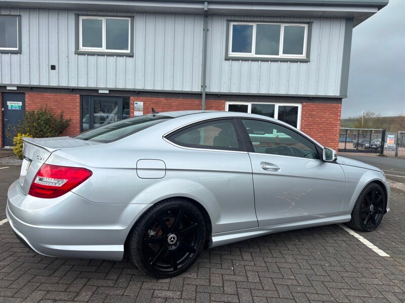 Used Mercedes-Benz C Class 2015 for sale - 78219469: Photo 6