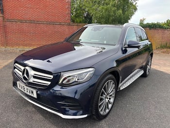 2018 - GLC 220 D 4MATIC AMG LINE PREMIUM PLUS 5-Door