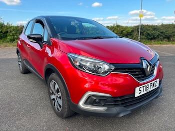 Used Renault Captur 2018 for sale - 79619827: Photo