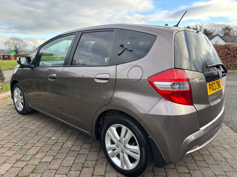 Used Honda Jazz 2013 for sale - 78154637: Photo 9
