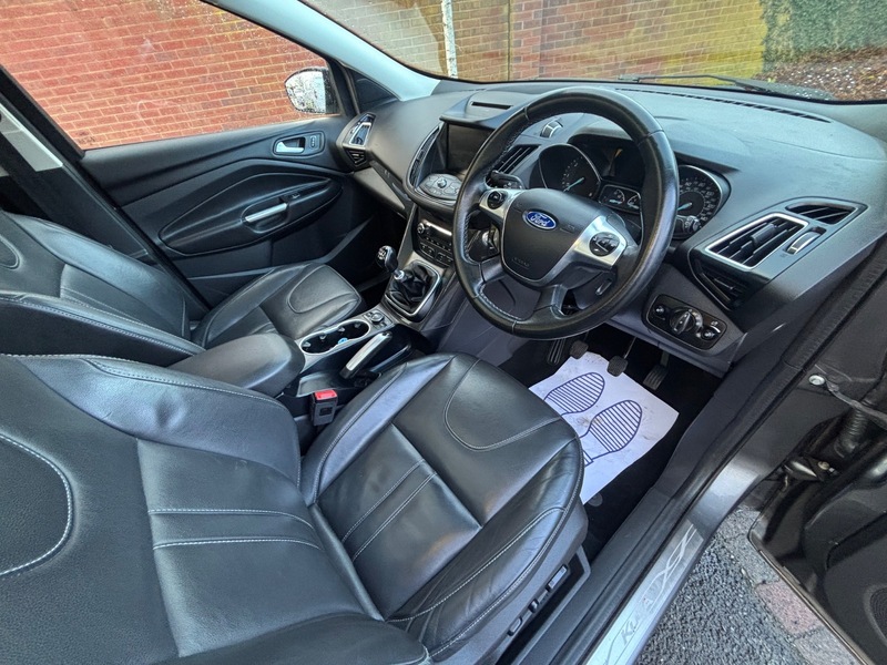 Used Ford Kuga 2015 for sale - 77213198: Photo 24