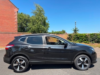 Used Nissan Qashqai 2017 for sale - 79073043: Photo