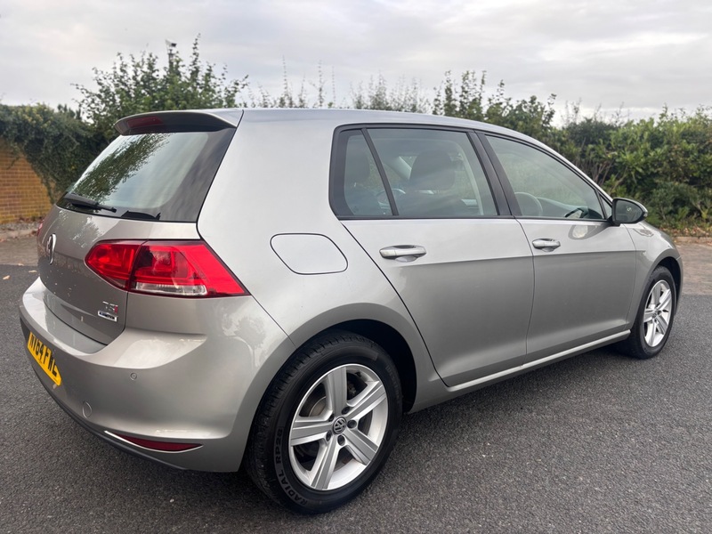 Used Volkswagen Golf 2014 for sale - 76185838: Photo 5