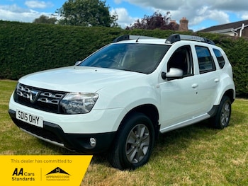 Used Dacia Duster 2015 for sale - 78045236: Photo