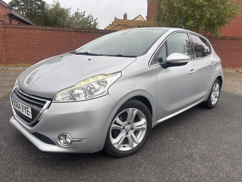Used Peugeot 208 2014 for sale - 76081452: Photo 1