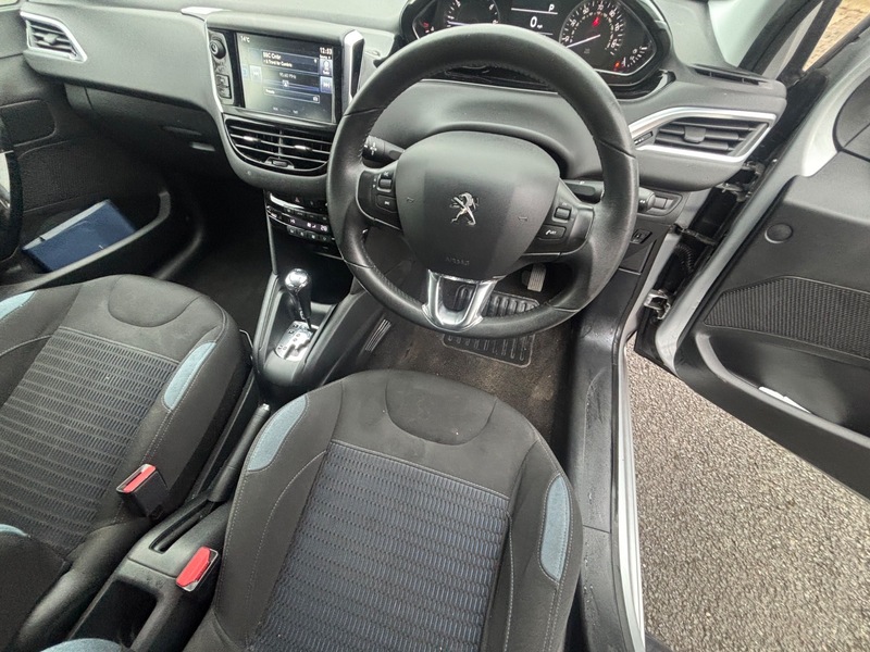 Used Peugeot 208 2014 for sale - 76081452: Photo 13