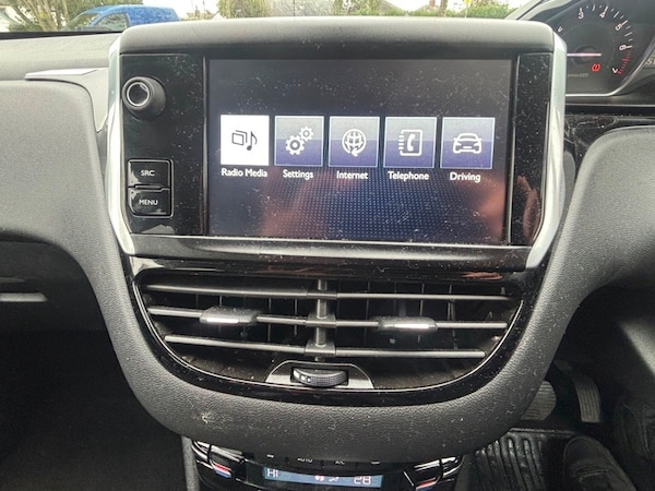 Used Peugeot 208 2014 for sale - 76081452: Photo 16