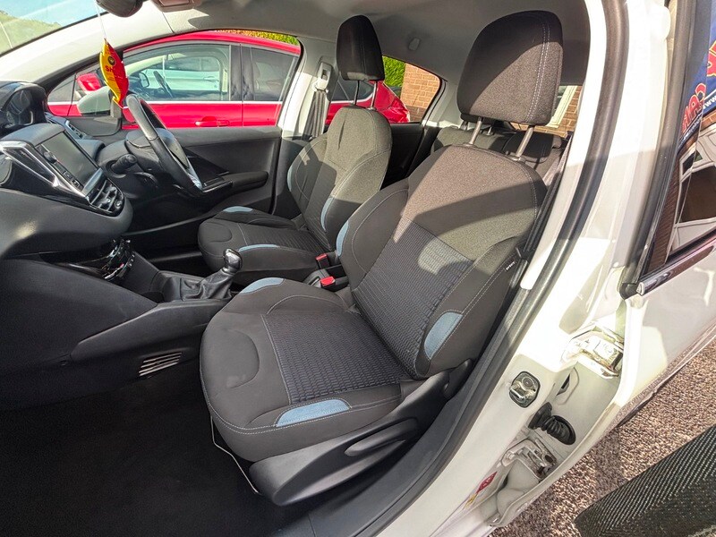 Used Peugeot 208 2014 for sale - 76081452: Photo 24