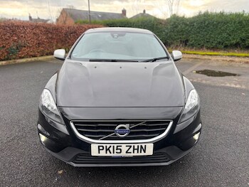 Used Volvo V40 2015 for sale - 77508197: Photo