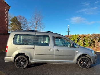 Used Volkswagen Caddy 2012 for sale - 76712212: Photo