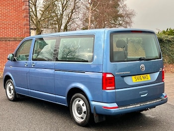 Used Volkswagen Transporter Shuttle 2016 for sale - 77188992: Photo