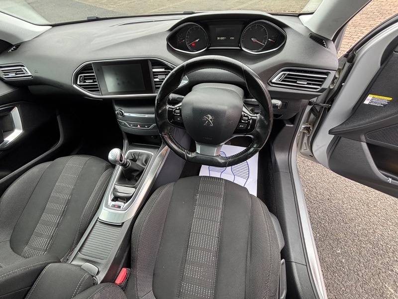 Used Peugeot 308 2016 for sale - 77655921: Photo 18