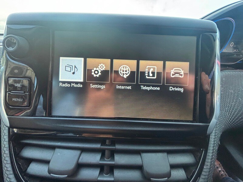 Used Peugeot 2008 2015 for sale - 77836493: Photo 11