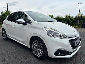 Used Peugeot 208 2016 for sale - 79114599: Photo