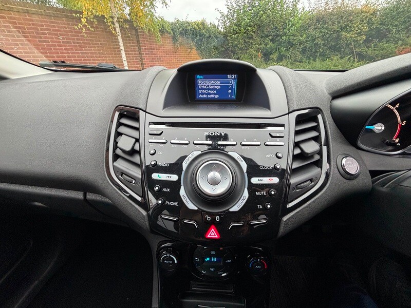 Used Ford Fiesta 2015 for sale - 76119442: Photo 19