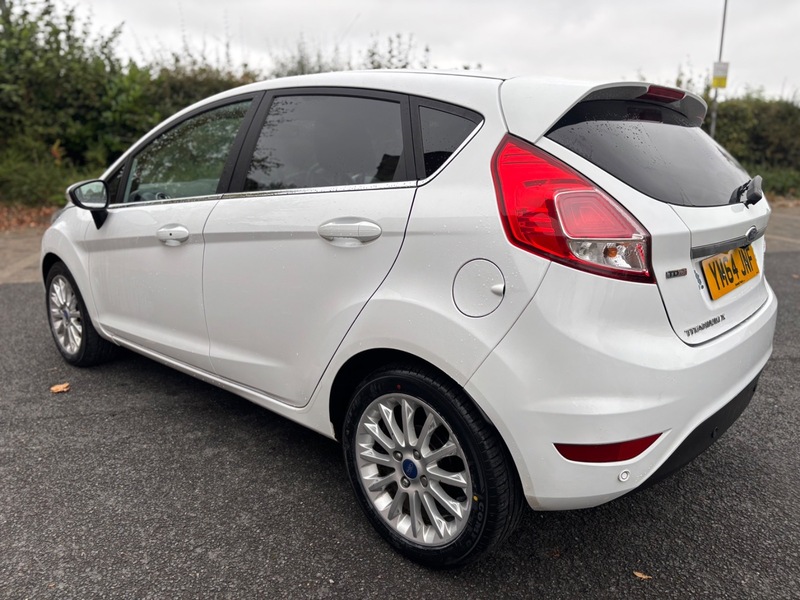 Used Ford Fiesta 2015 for sale - 76119442: Photo 9