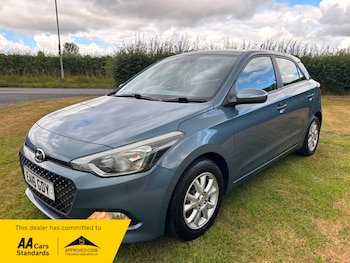 Used Hyundai i20 2016 for sale - 79371321: Photo