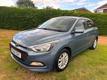 Used Hyundai i20 2016 for sale - 79371321: Photo