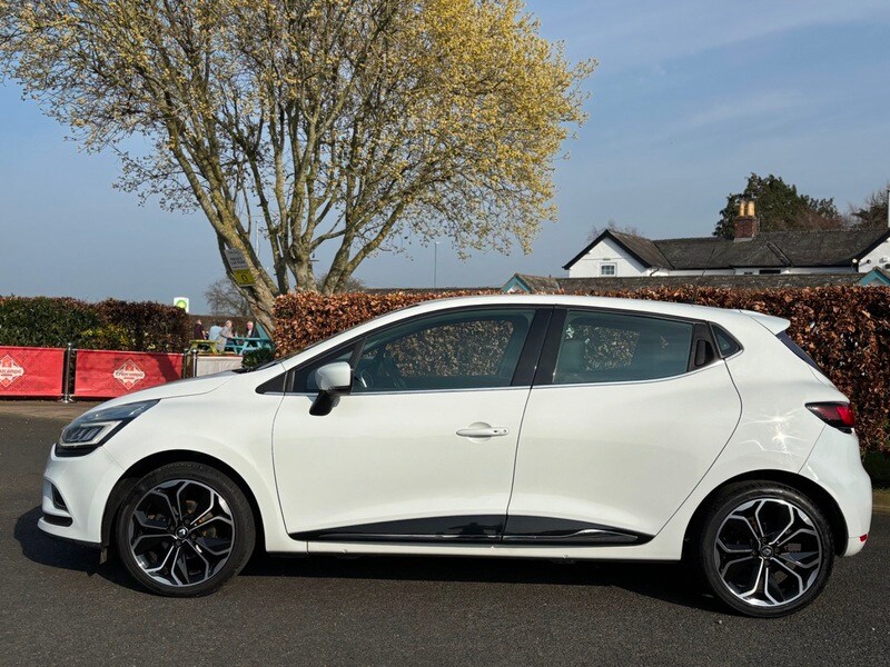 Used Renault Clio 2017 for sale - 77477904: Photo 17
