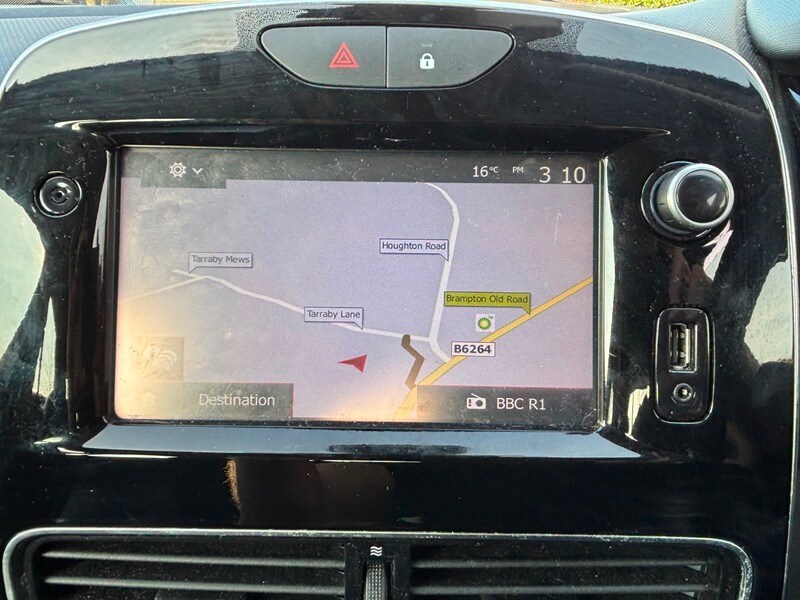 Used Renault Clio 2017 for sale - 77477904: Photo 27