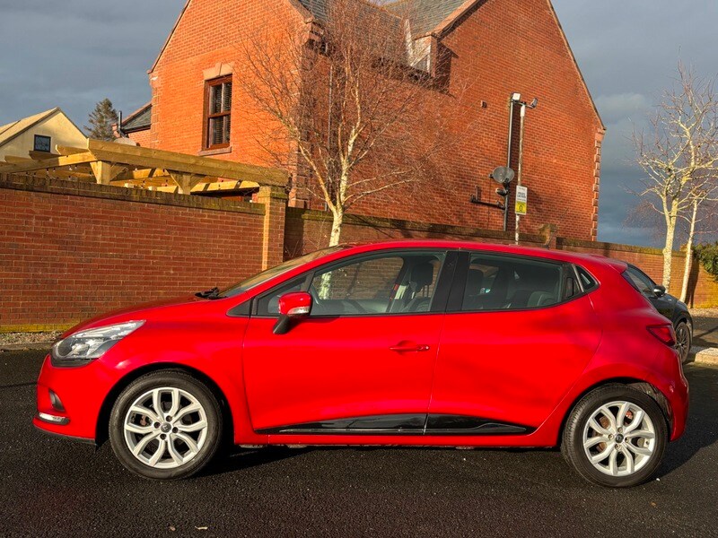 Used Renault Clio 2017 for sale - 76665915: Photo 16