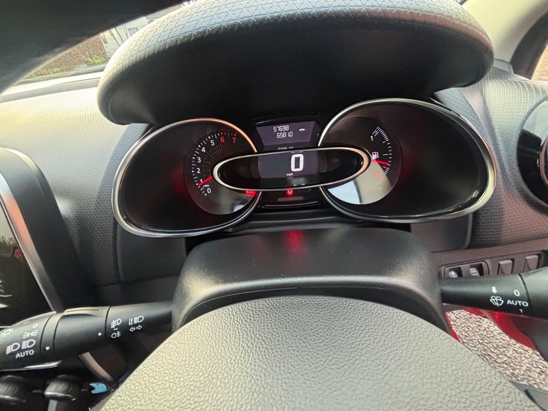 Used Renault Clio 2017 for sale - 76665915: Photo 21