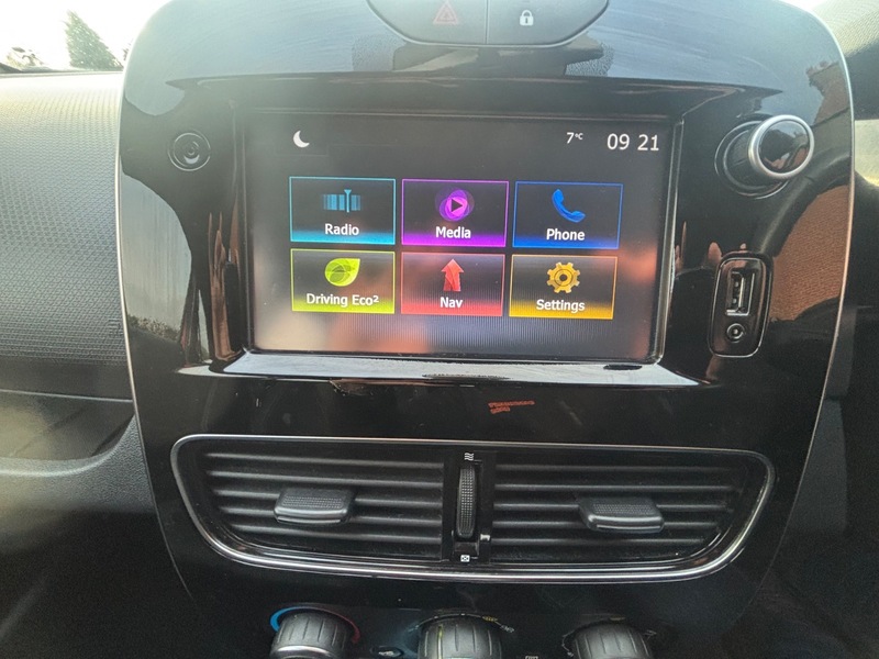 Used Renault Clio 2017 for sale - 76665915: Photo 23