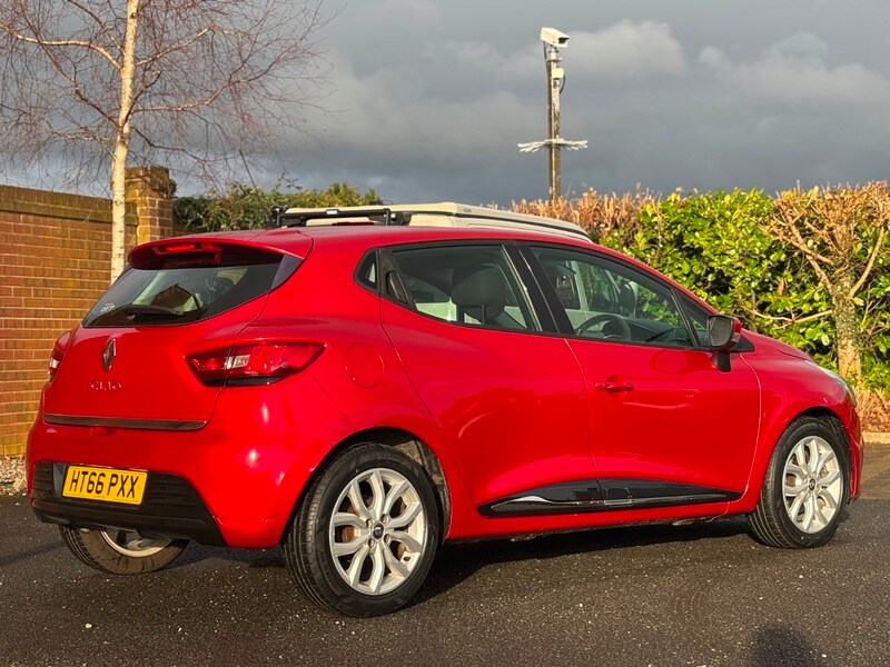 Used Renault Clio 2017 for sale - 76665915: Photo 9