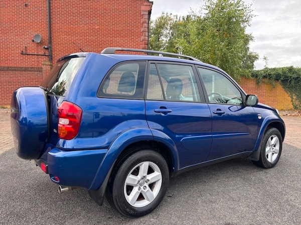 Used Toyota RAV4 2004 for sale - 76280577: Photo 5